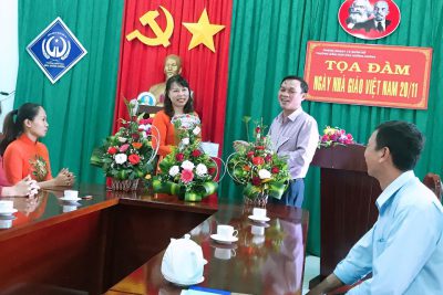 Chào mừng ngày lễ lớn 20/11 năm học 2020-2021 thành công tốt đẹp