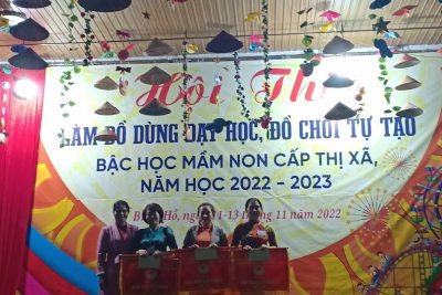 hình ảnh thi đồ dùng thị xã 2022