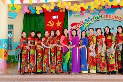 Nhà trường tổ chức khai giảng đúng thời gian, thành công tốt đẹp.Chào đón năm học mới 2020-2021